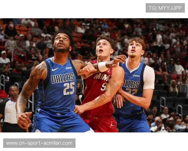 戴维斯抢下关键前场篮板，湖人稳住胜势